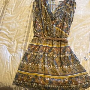 Eyelash couture country dress. Size large. Leather belt. Worn once.